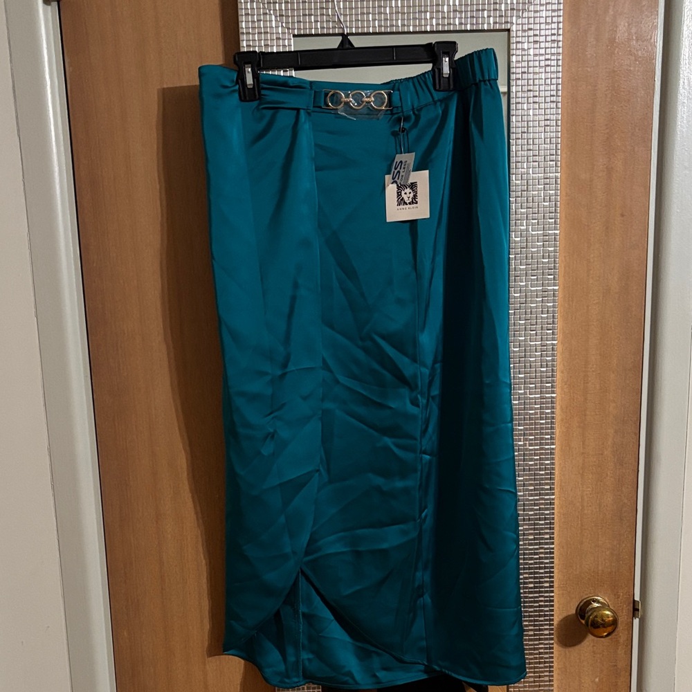 Anne Klein Teal Pencil Skirt with Belt Detail